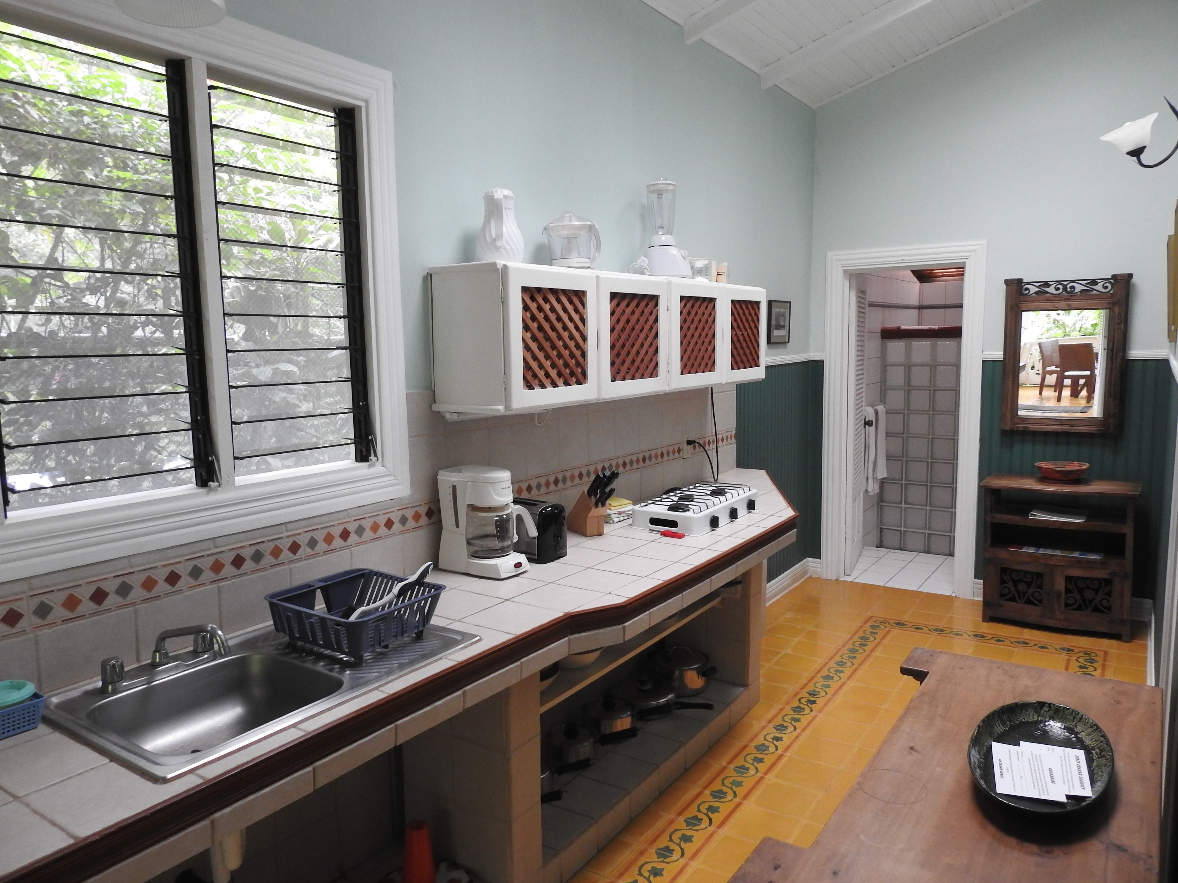 family villa, 2 bedrooms, non smoking, garden view | private kitchen | fridge, coffee/tea maker, electric kettle, toaster