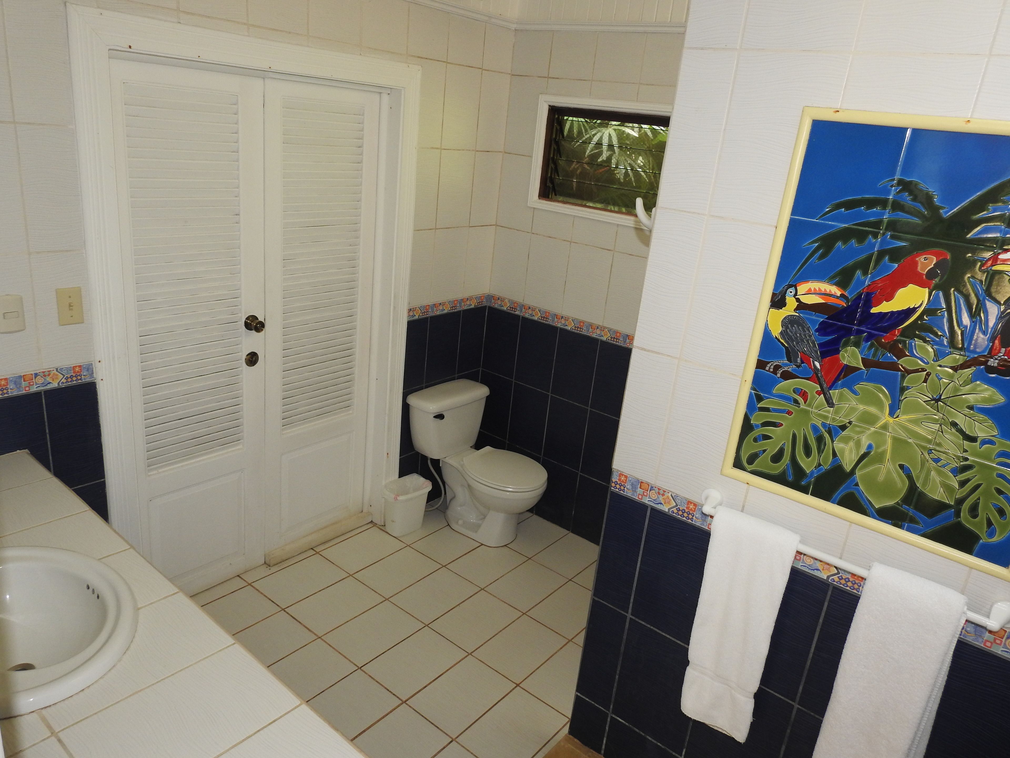 family cottage, 2 bedrooms | bathroom | shower, free toiletries, hair dryer, towels