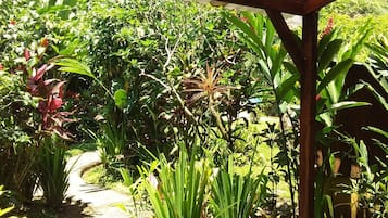 Chambre Double, 1 chambre, non-fumeur, vue jardin | Vue sur le jardin