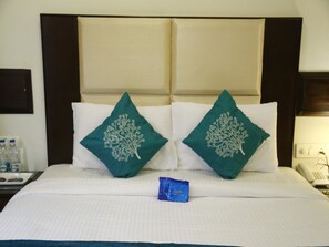 Standard Double or Twin Room, 1 Double Bed, Private Bathroom | In-room safe, desk, free WiFi