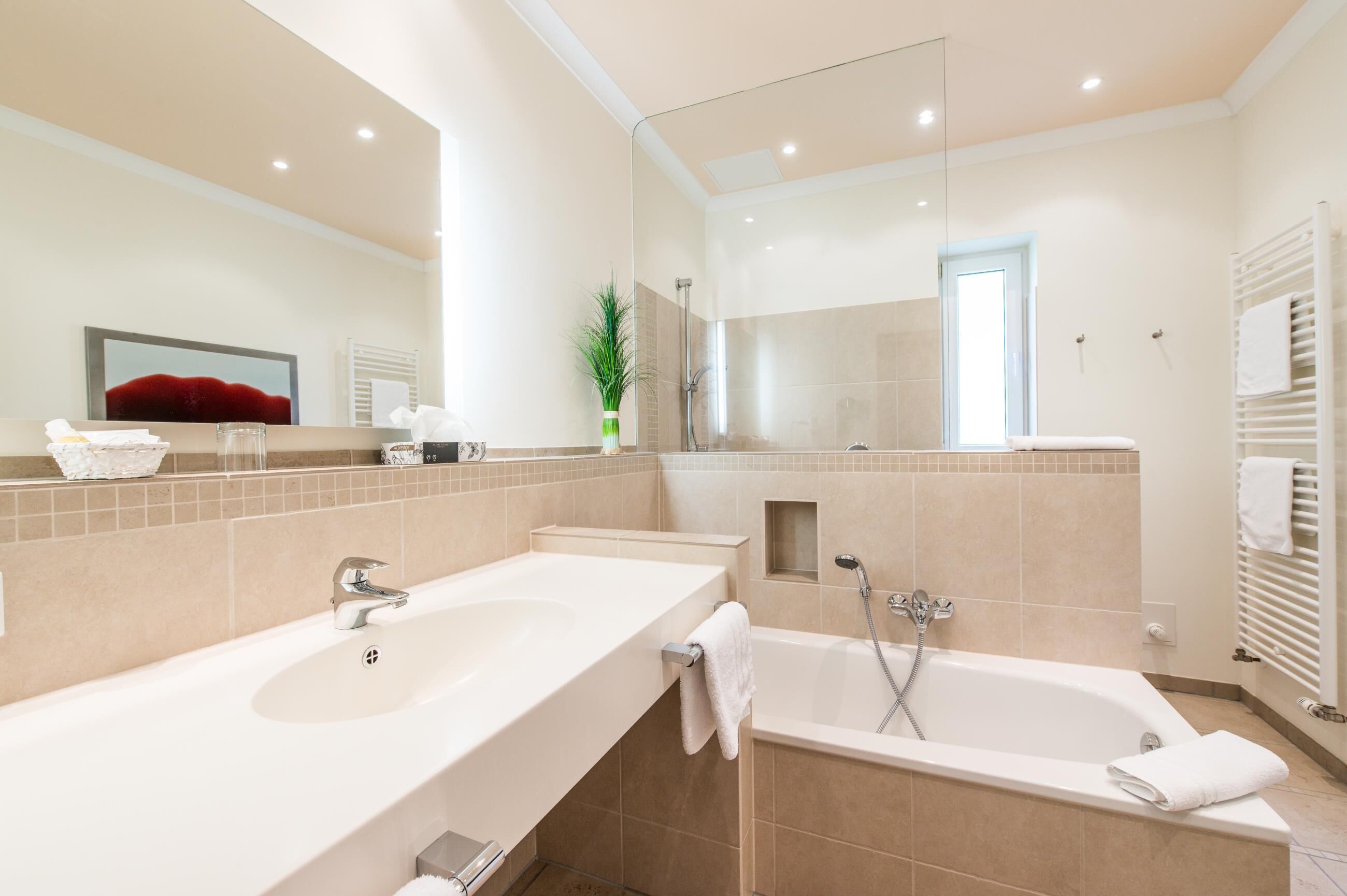 comfort double room, 1 double bed, non smoking | bathroom | towels