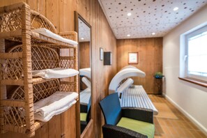 Sauna, soins d'aromathérapie, soins de réflexologie, 1 salle de soins