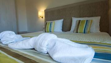 Iron/ironing board, free WiFi