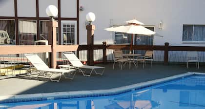 Thunderbird Motel