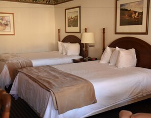 1 bedroom, individually decorated, individually furnished, desk