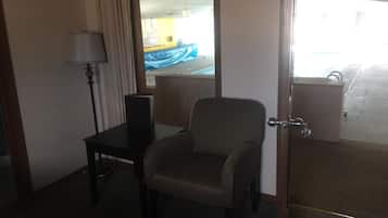 1 bedroom, premium bedding, desk, iron/ironing board