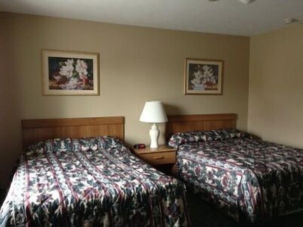 Desk, iron/ironing board, free rollaway beds, free WiFi