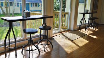 Free daily continental breakfast
