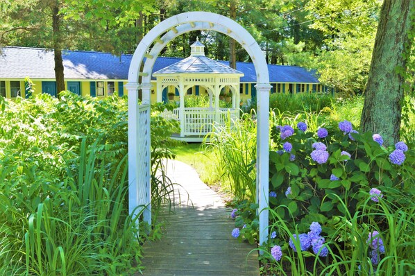 Garden - Meris Gardens Bethany (Bethany Beach)