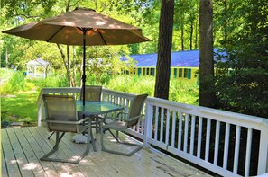 尊荣套房, 1 张特大床 | 露 台