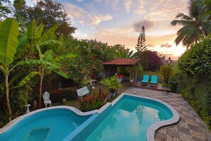 Outdoor pool, pool loungers