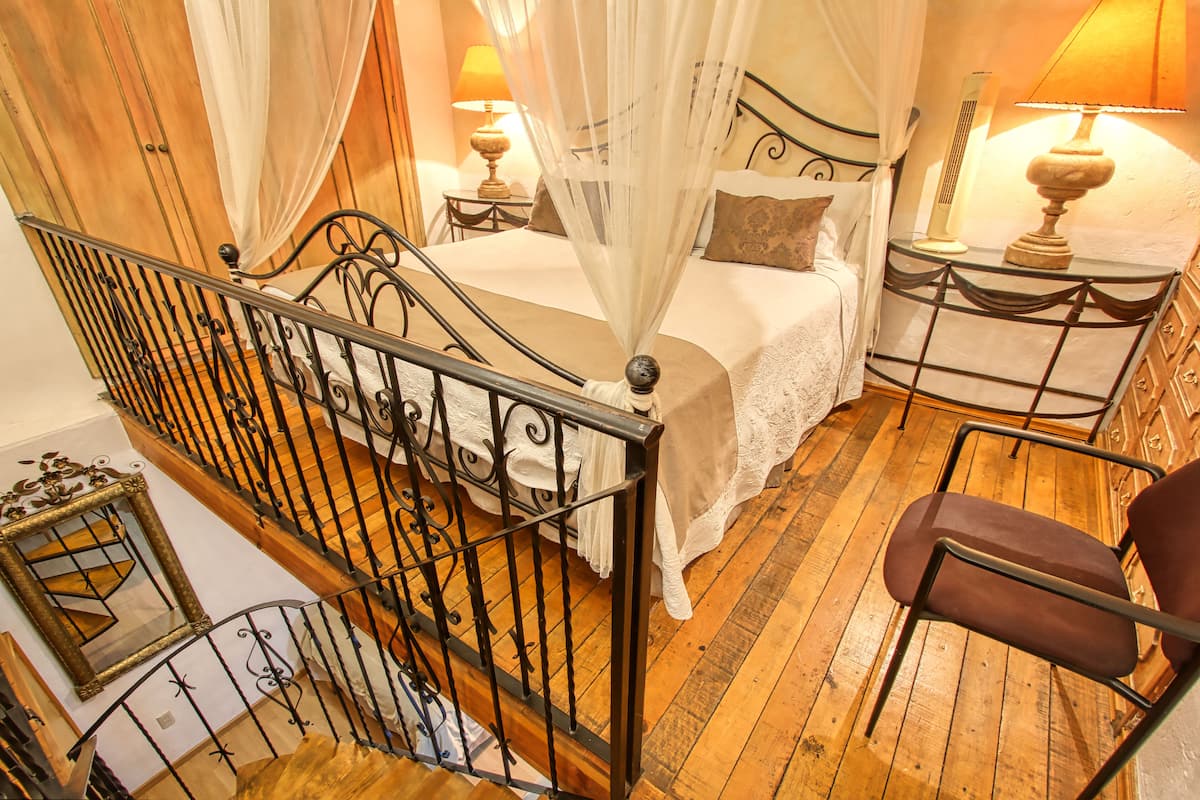 Junior Suite, Multiple Beds | 1 bedroom, free WiFi, bed sheets