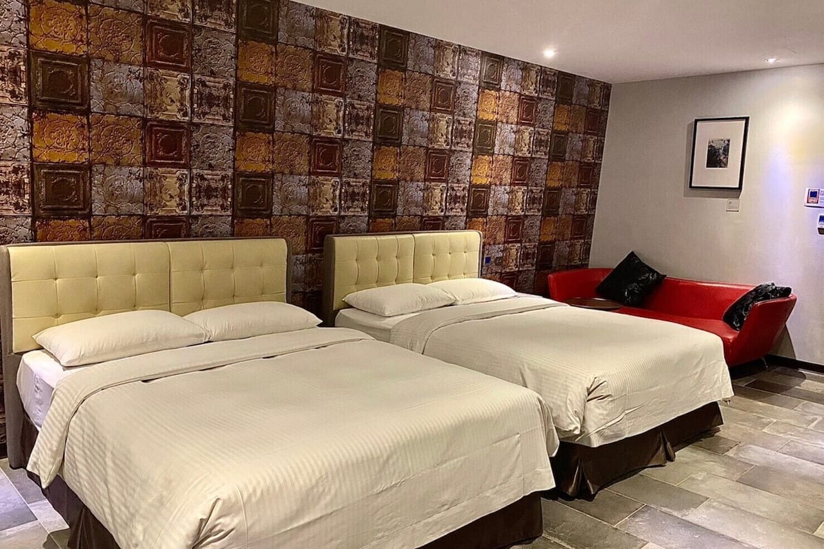 Articles de minibar gratuits, coffre-fort, décor unique