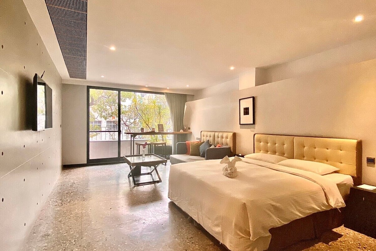 vip double room | free minibar, in-room safe, individually decorated