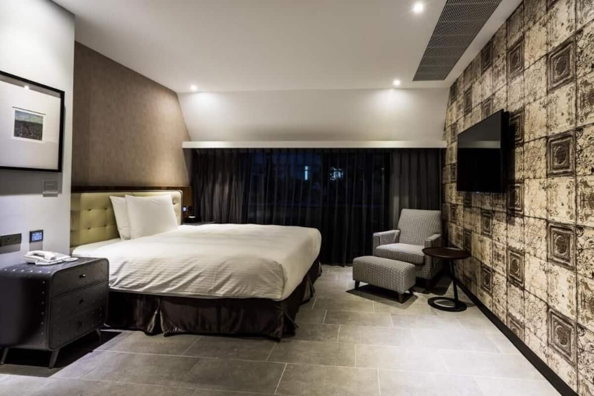 Articles de minibar gratuits, coffre-fort, décor unique