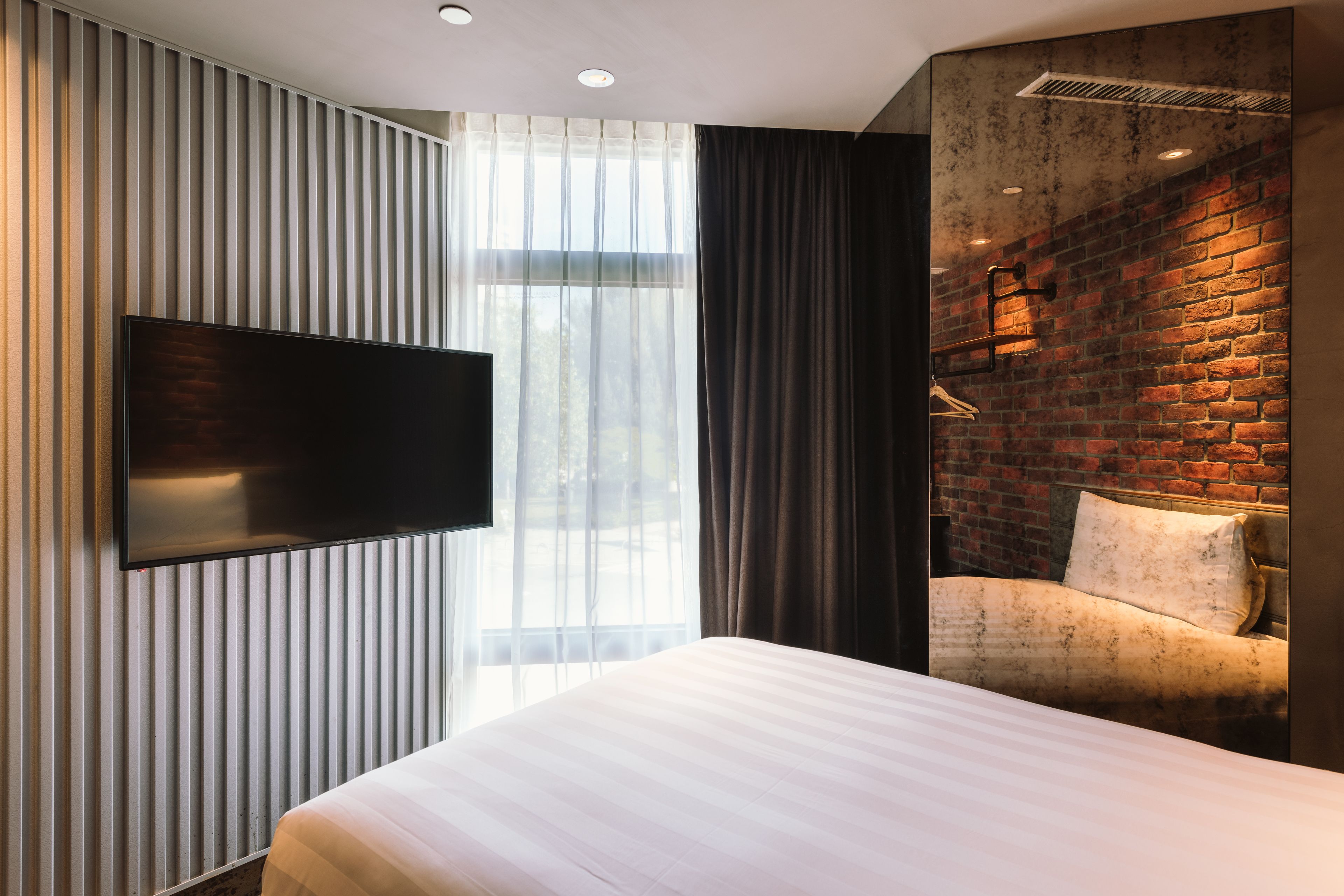 single room (pier2 room) | in-room safe, desk, iron/ironing board, free wifi