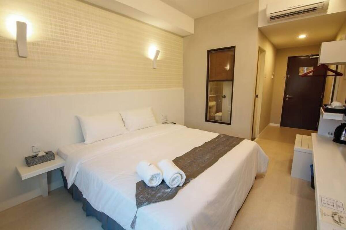 1 bilik tidur, langsir/tirai gelap terus, seterika/papan seterika