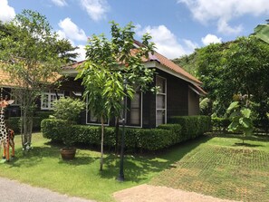 Free self parking - Chanpraya Resort (Chanthaburi)