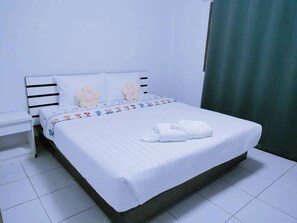 Minibar, desk, free WiFi - Nornnan Hotel (Nan)