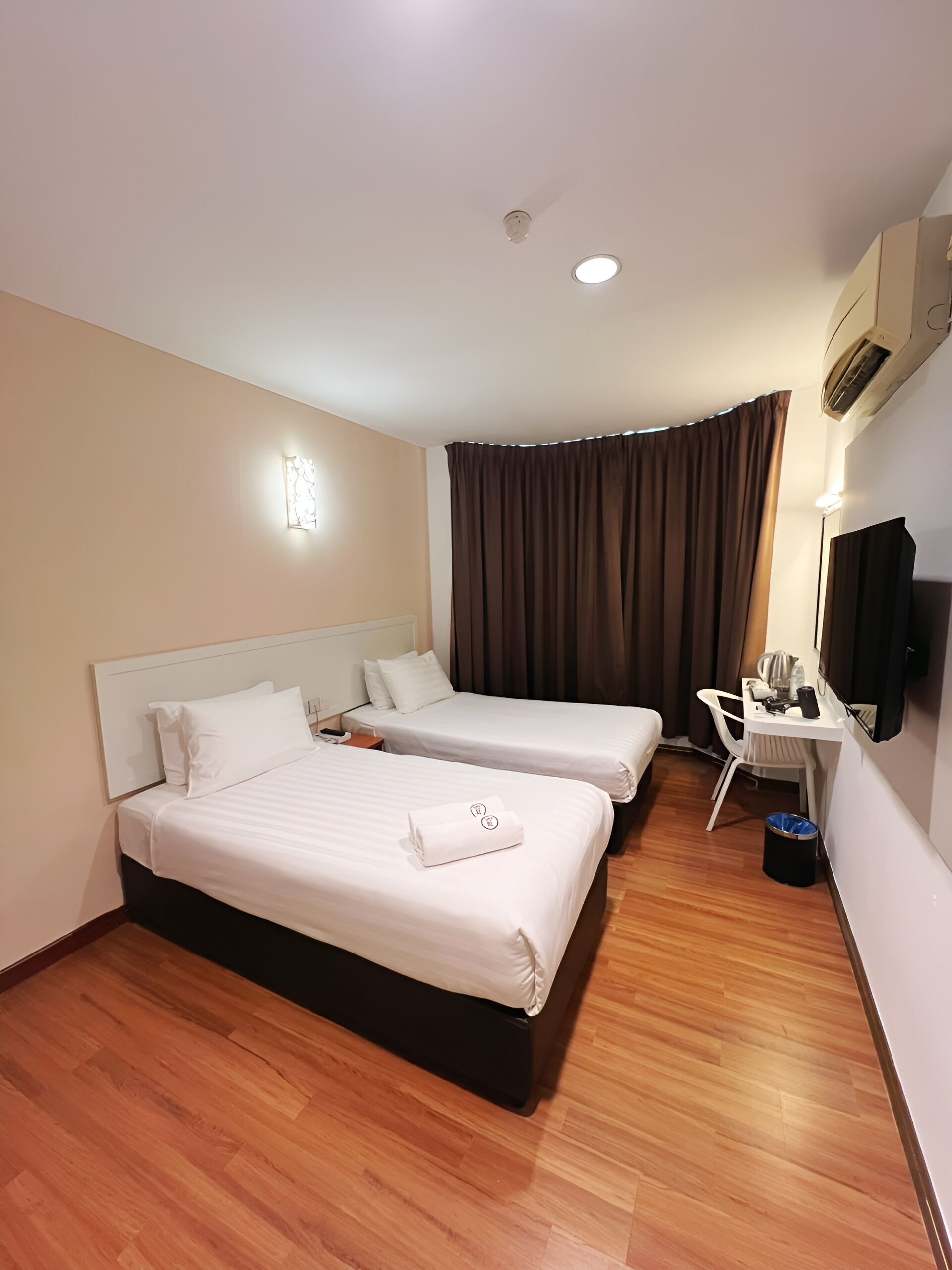 Standard Room, 2 Single Beds, City View | Desk, blackout curtains, iron/ironing board, free WiFi