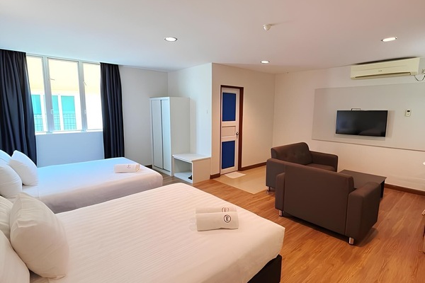 Superior Room (With Sofa) | Desk, blackout drapes, iron/ironing board, free WiFi