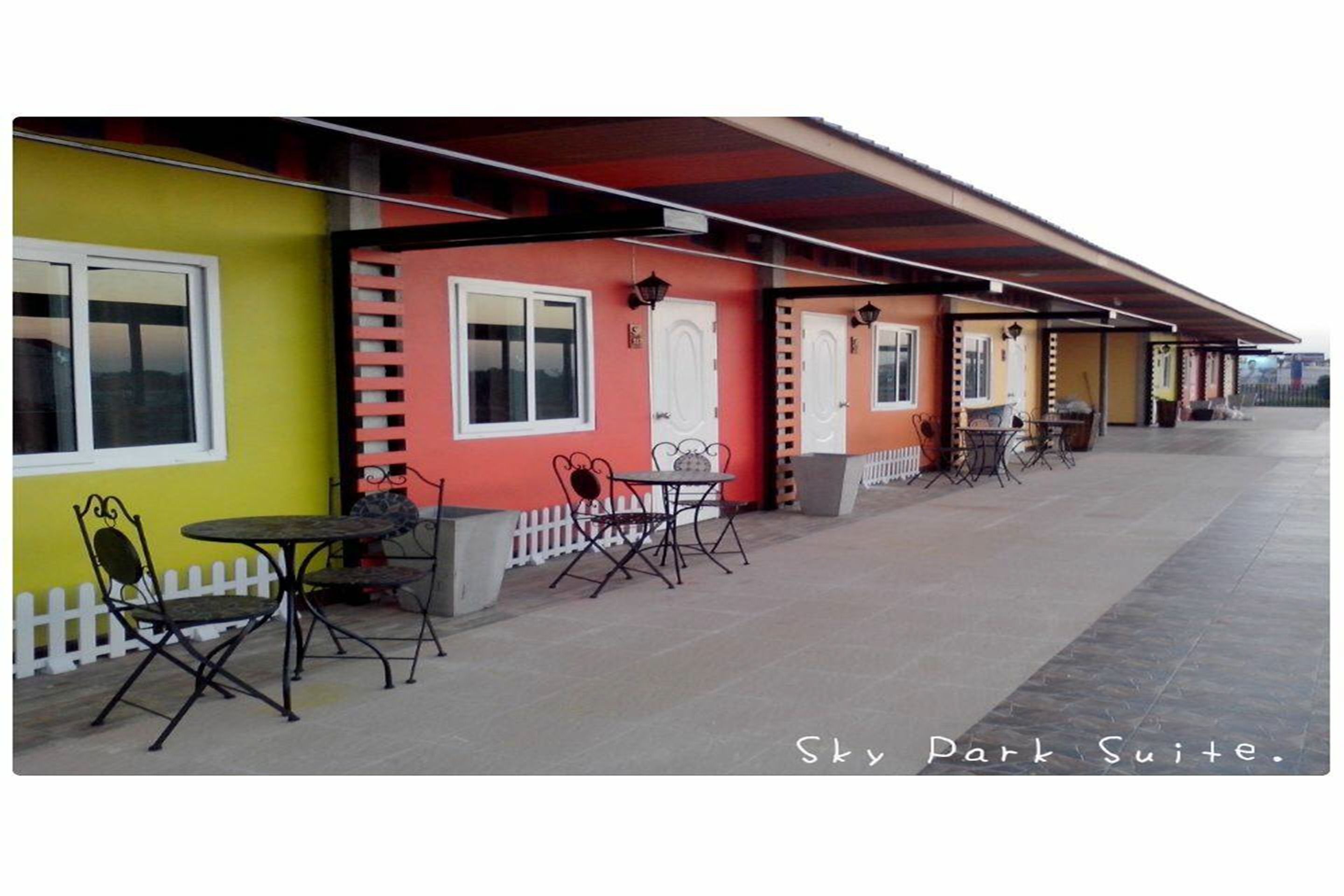 skypark suite | terrace/patio