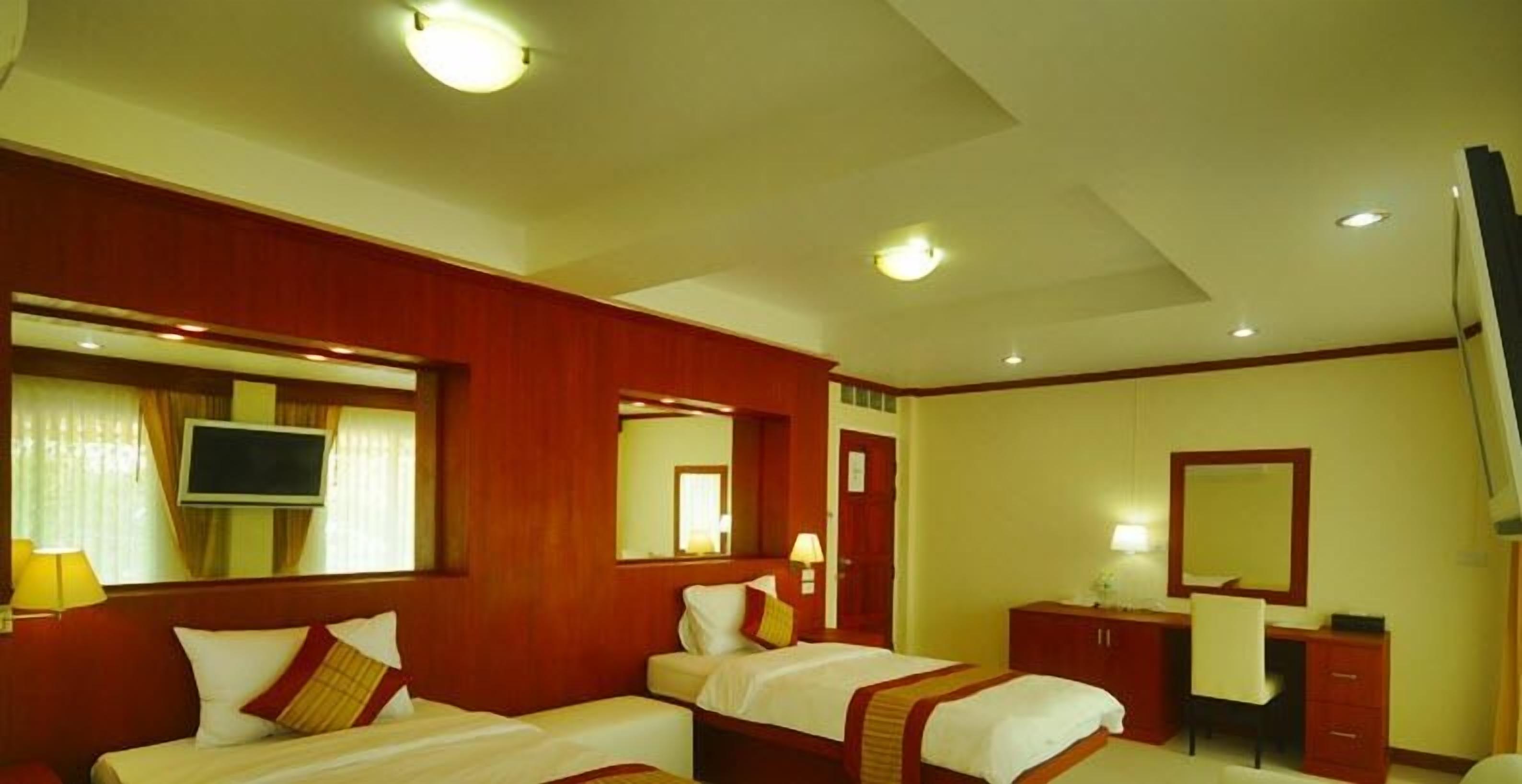 ห้องทวิน | โต๊ะทำงาน, Wi-Fi ฟรี