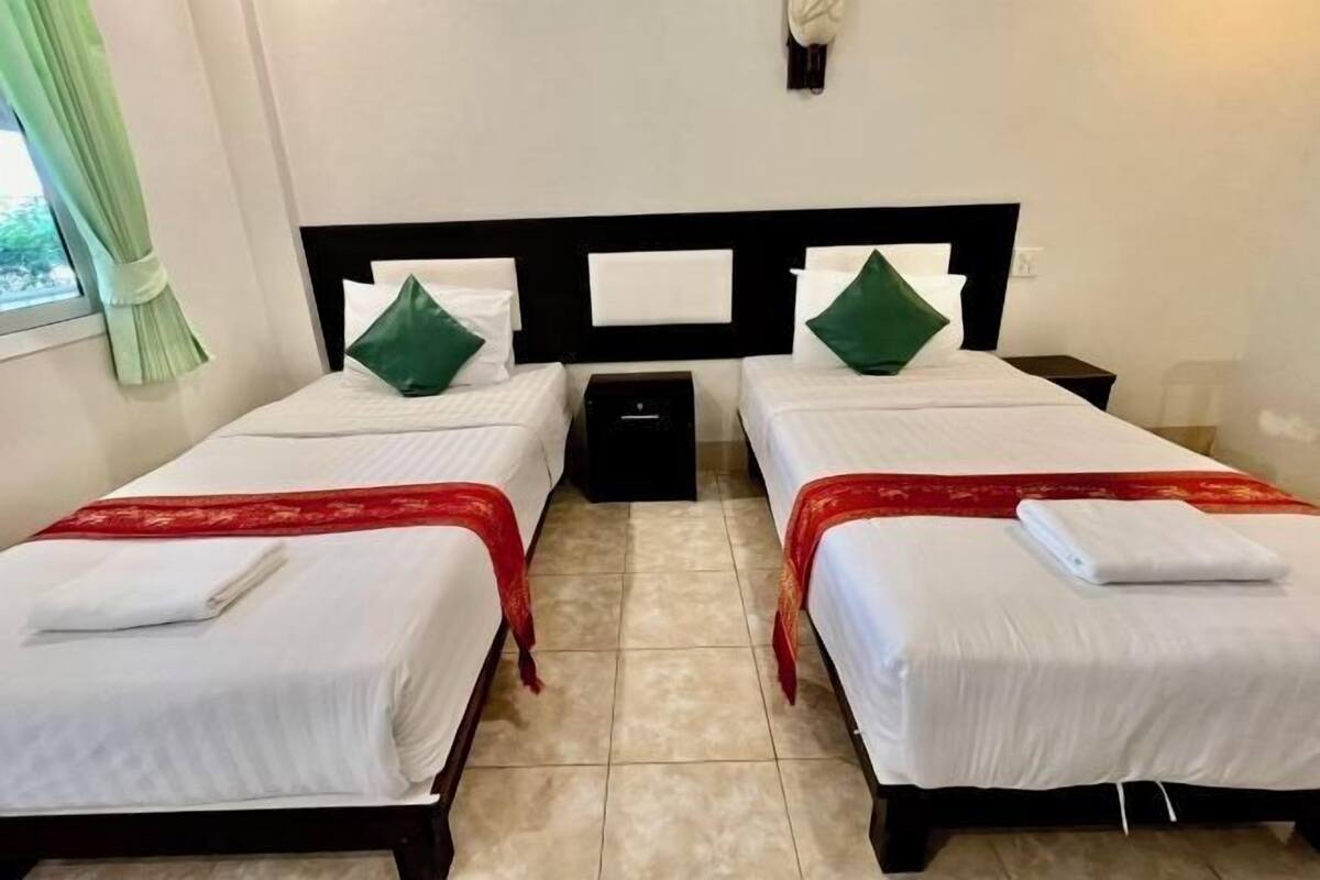Desk, bed sheets