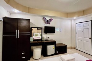 Microwave, electric kettle