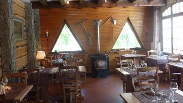 Lunch and dinner served, Regional cuisine