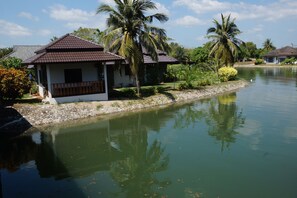 Decoración personalizada, muebles diferentes y wifi gratis 