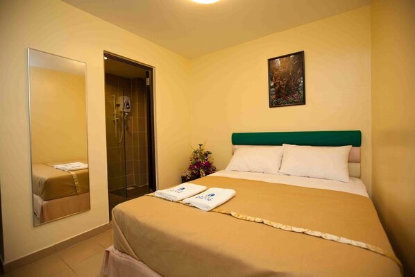 Standard Room | Iron/ironing board, free cribs/infant beds - Holiday View Inn Taman Negara (Kuala Tembeling)