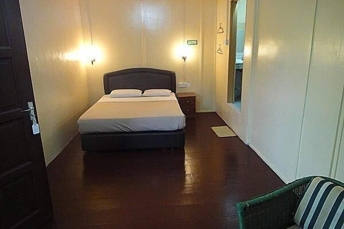 Kamar Standar (Double OR Twin) | Setrika/meja setrika dan tempat tidur bayi gratis