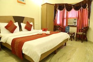 Standard Double or Twin Room, 1 Bedroom, Private Bathroom