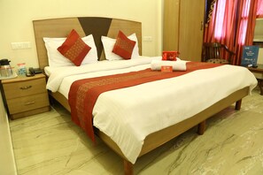 Standard Double or Twin Room, 1 Bedroom, Private Bathroom