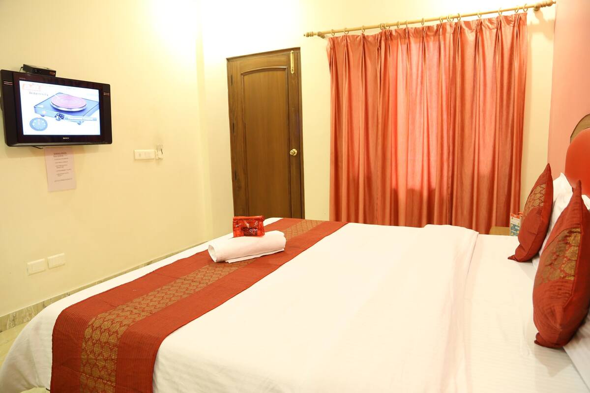 Standard Double or Twin Room, 1 Bedroom, Private Bathroom