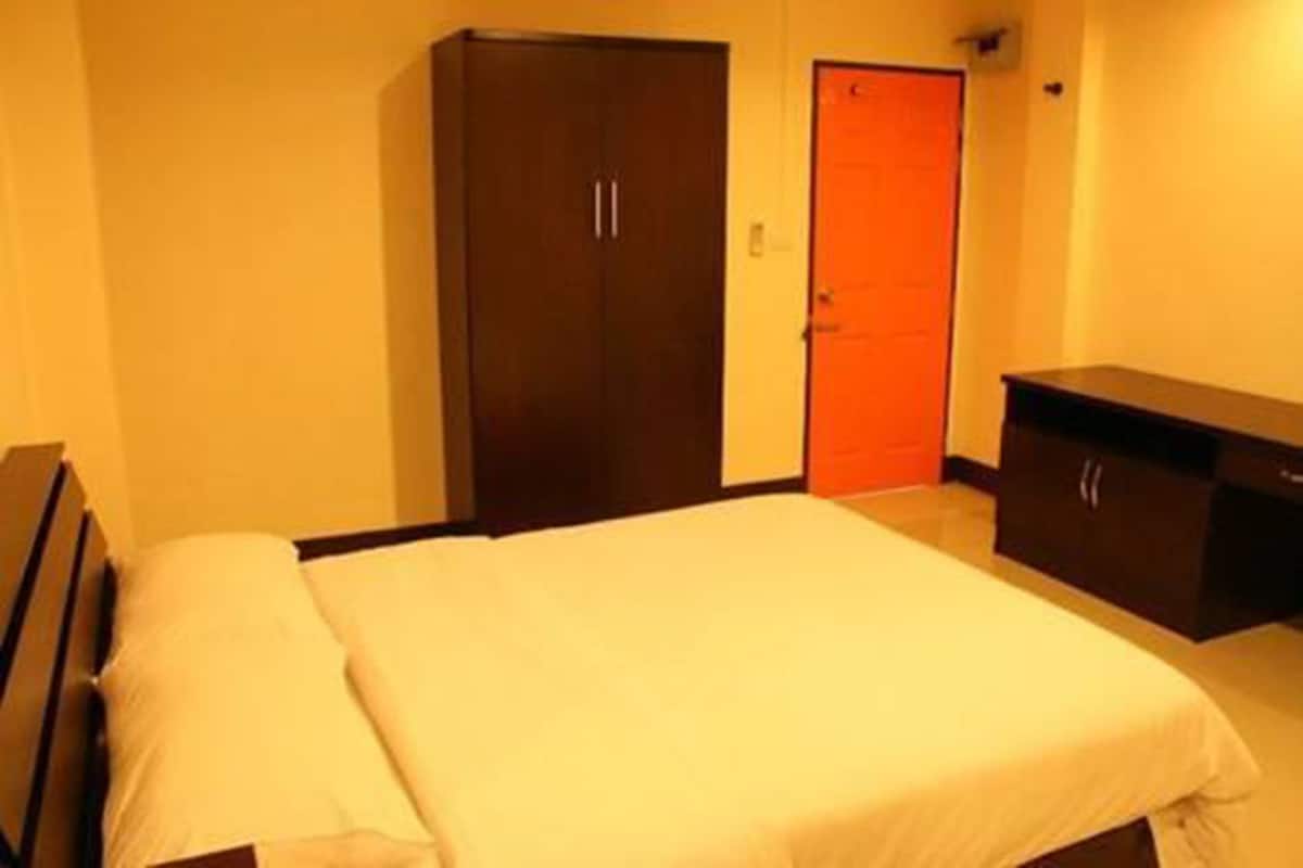 Standard Double Room | Rollaway beds, free WiFi
