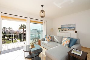 Apartment | Living area | TV - Old Village & Prestige (Loulé)