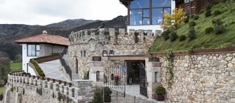 Puebloastur Eco-Resort Wellness & Spa