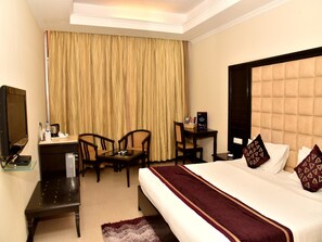 Standard Double or Twin Room, 1 Double Bed, Private Bathroom