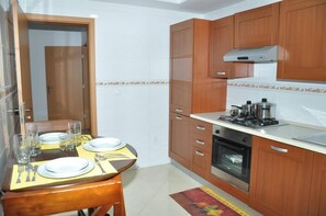 Private kitchen - Miradouro de Gamboa (Praia)