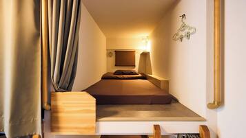 宿舍, 男女混合宿舍 (Capsule) | 客房内保险箱、免费 WiFi、床单