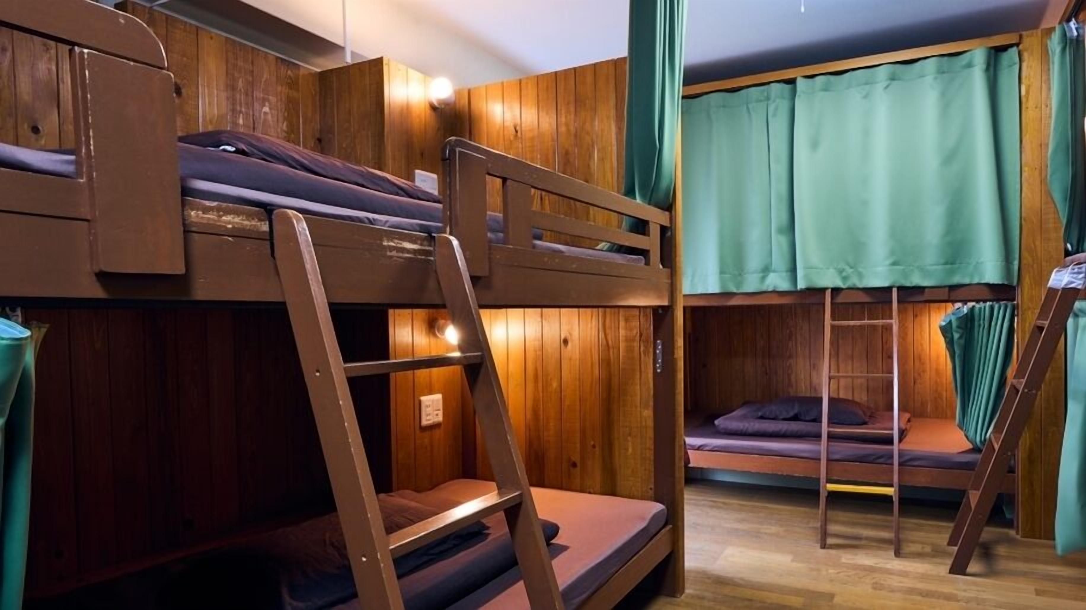 In-room safe, free WiFi, bed sheets