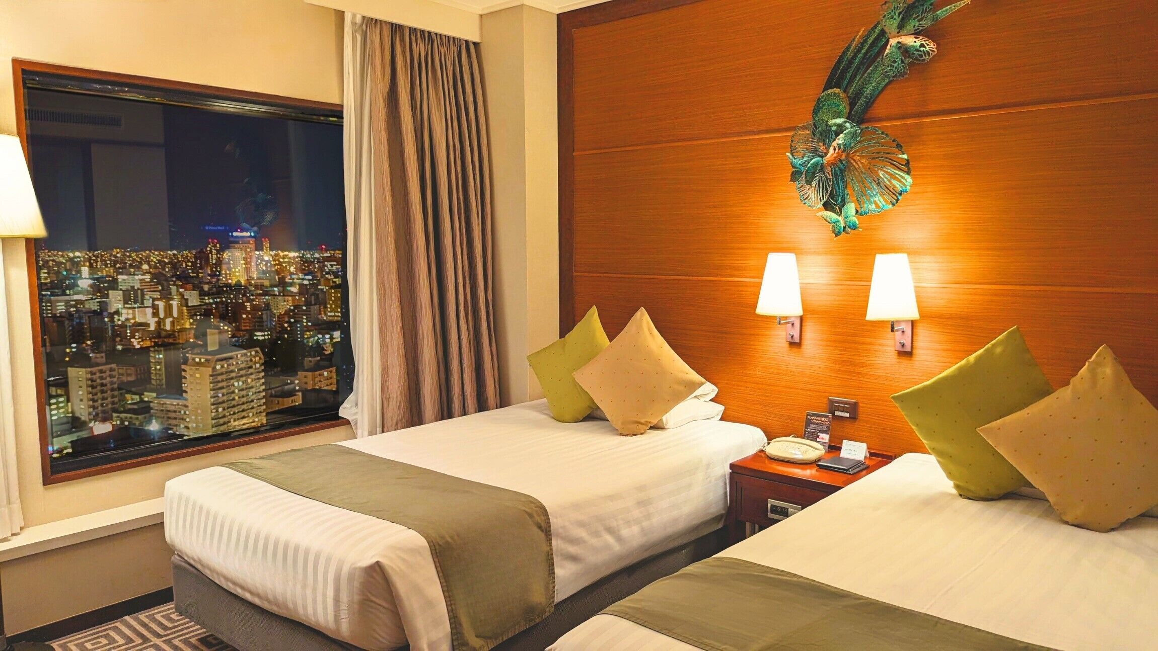 premier twin room, non smoking | 1 bedroom, desk, iron/ironing board, free wifi