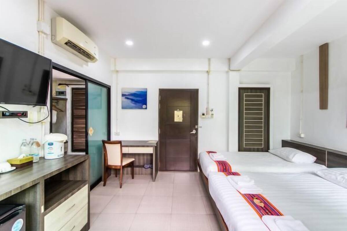 Minibar, escritorio, camas plegables/adicionales y wifi gratis