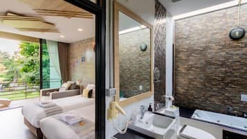 Minibar, escritorio, camas extra y wifi gratis