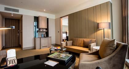 Fullon Hotel Taoyuan Airport Access MRT A8