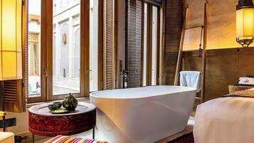 Exclusive Double Room | Egyptian cotton sheets, premium bedding, down comforters