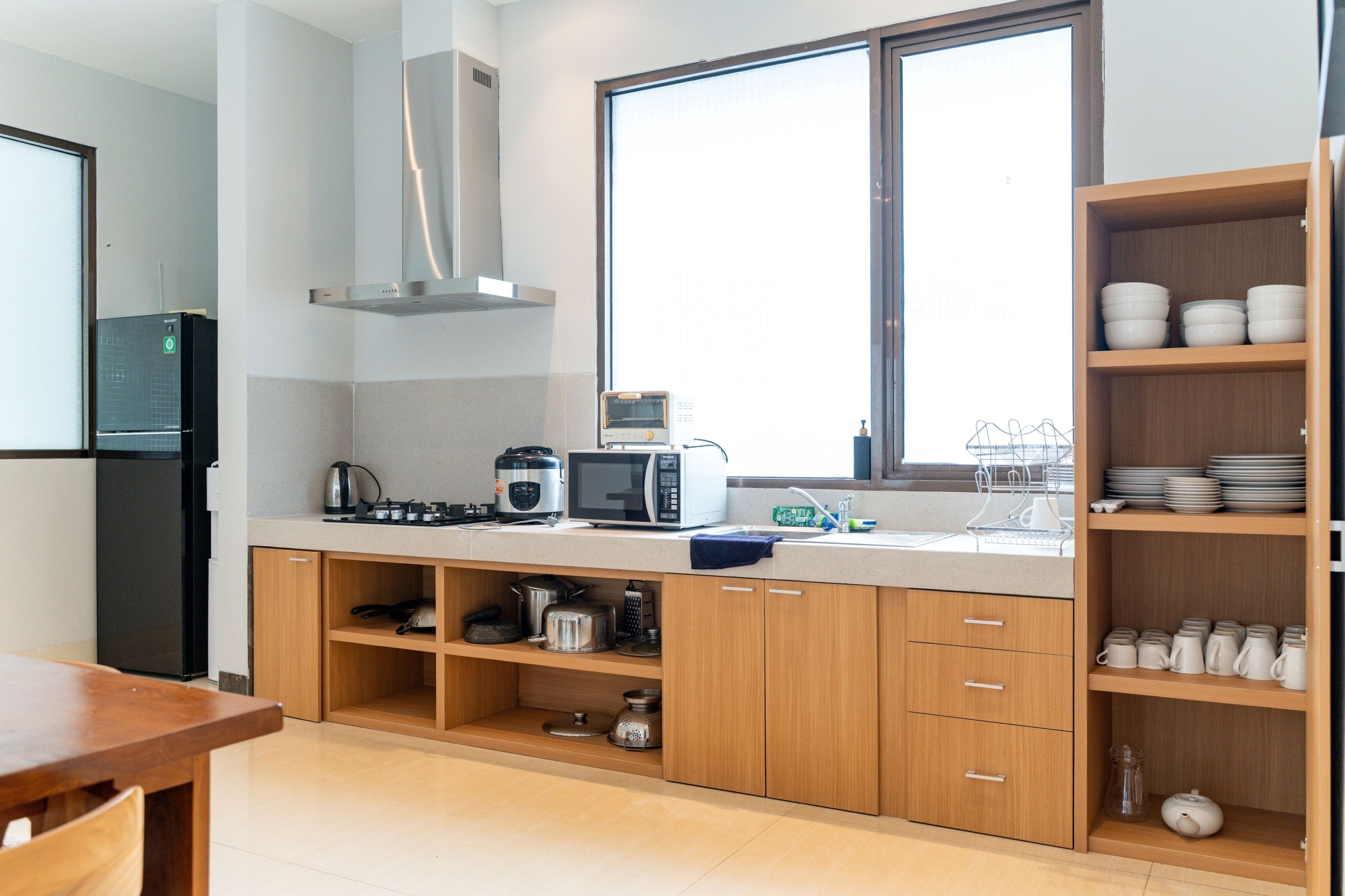Villa, 6 Bedrooms | Shared kitchen | Full-sized fridge, microwave, electric kettle, toaster