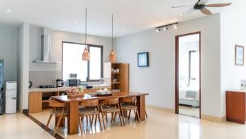 Villa, 6 Bedrooms | Shared kitchen | Full-size fridge, microwave, electric kettle, toaster